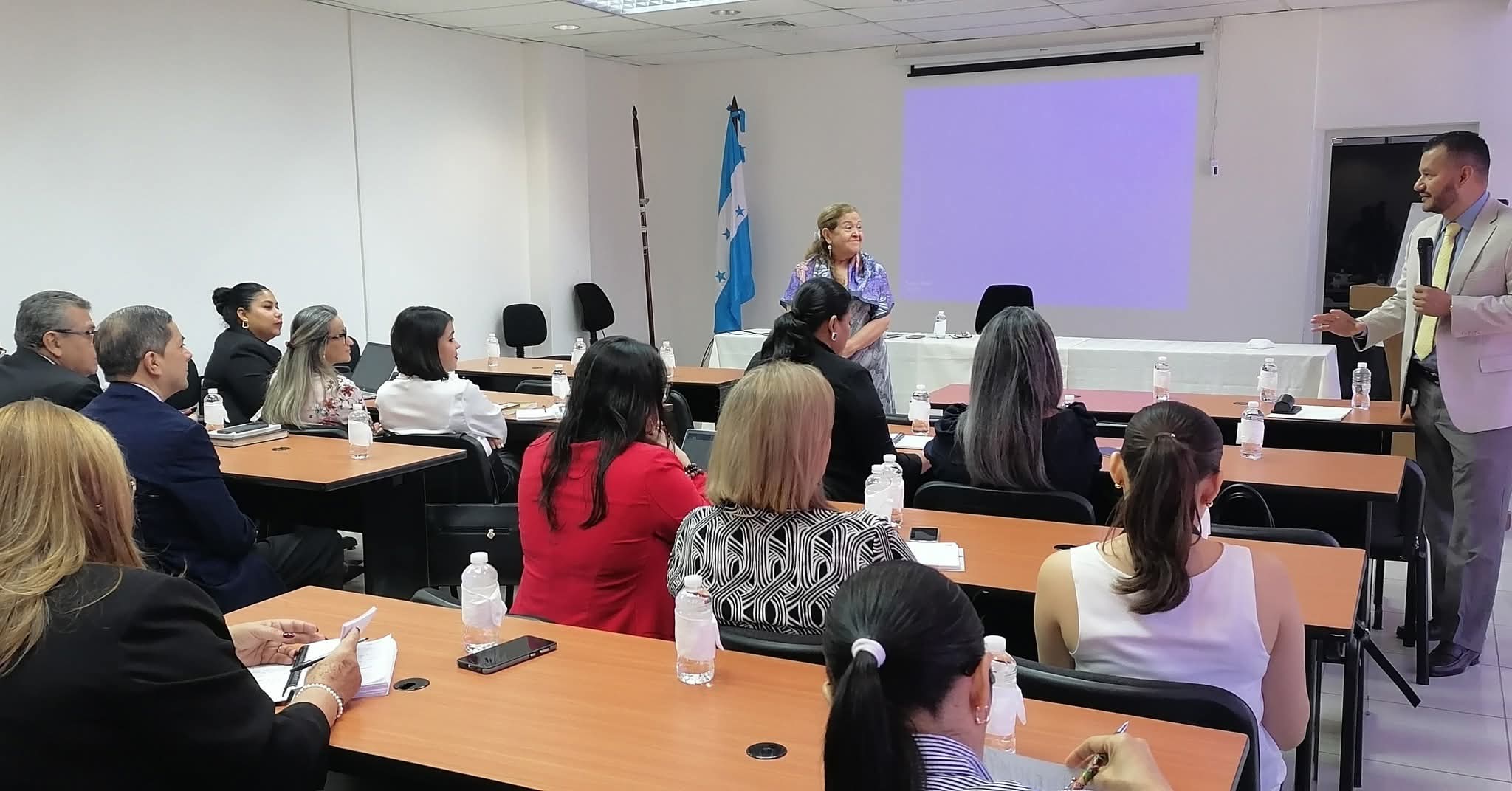 Poder Judicial fortalece la redacción de Sentencias con Enfoque de Género
